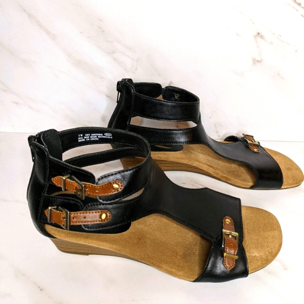 Aerolsoles Heelrest Gladiator Style Sandal